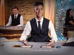 Dasbor permainan live.sdy dengan pasar sepak bola dan meja dealer